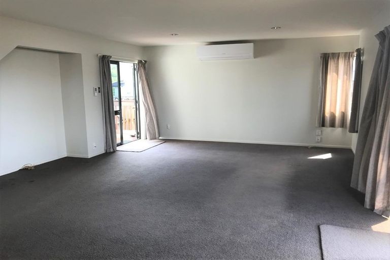 Photo of property in 159 Colwill Road, Massey, Auckland, 0614