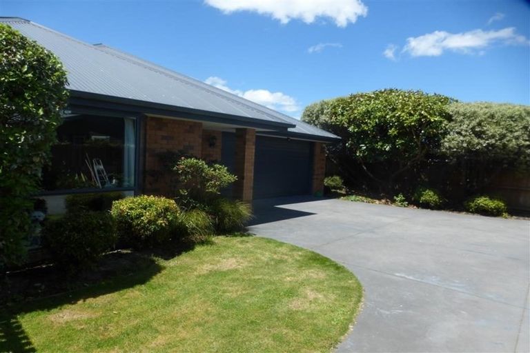 Photo of property in 4 Springwater Avenue, Northwood, Christchurch, 8051