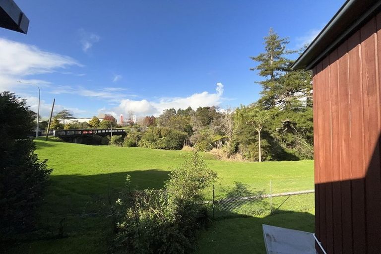 Photo of property in 20/3 The Avenue, Albany, Auckland, 0632