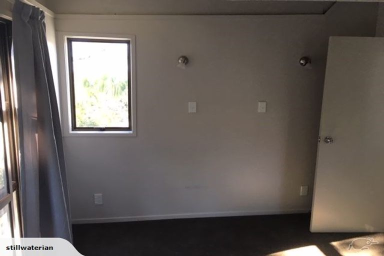 Photo of property in 25 Elliston Crescent, Stanmore Bay, Whangaparaoa, 0932