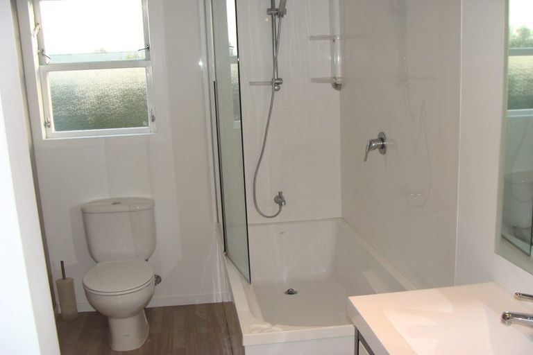 Photo of property in 39 Sandspit Road, Cockle Bay, Auckland, 2014