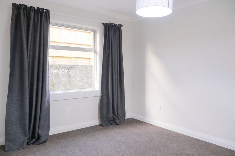 Photo of property in 49 Lonsdale Crescent, Rongotai, Wellington, 6022