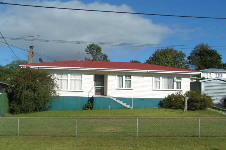 Photo of property in 2/12 Merriefield Avenue, Forrest Hill, Auckland, 0620