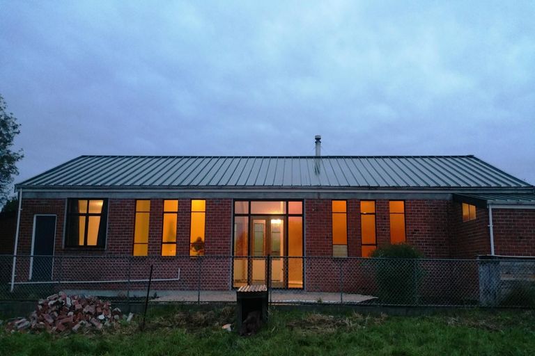 Photo of property in 3 Bristol Street, Pareora, 7912