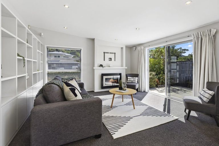 Photo of property in 9 Davies Street, Tawa, Wellington, 5028