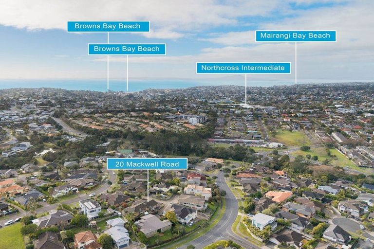 Photo of property in 20 Mackwell Road, Fairview Heights, Auckland, 0632