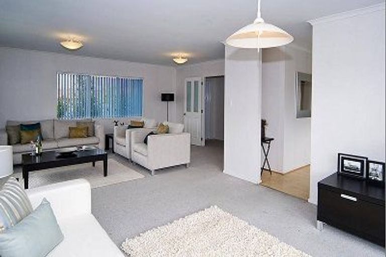 Photo of property in 12 Stanford Street, Albany, Auckland, 0632