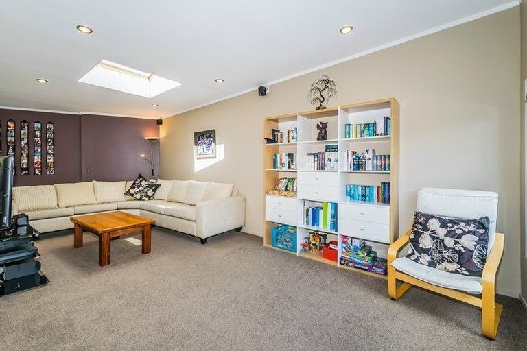 Photo of property in 41 Greenhithe Road, Greenhithe, Auckland, 0632