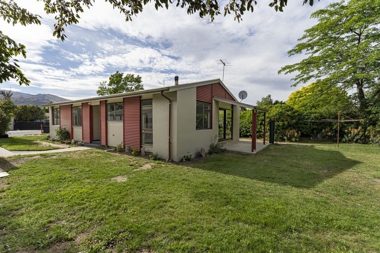 Photo of property in 14 Carrick Place, Cromwell, 9310