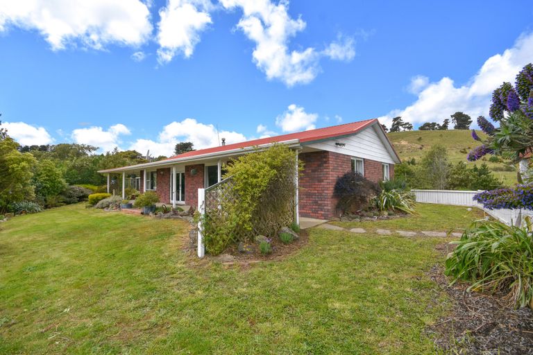 Photo of property in 21 Pakihau Road, Harington Point, Dunedin, 9077