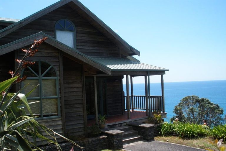 Photo of property in 64 Motuhoa Road, Tairua, 3508