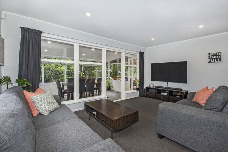 Photo of property in 5 Memorial Drive, Parahaki, Whangarei, 0112