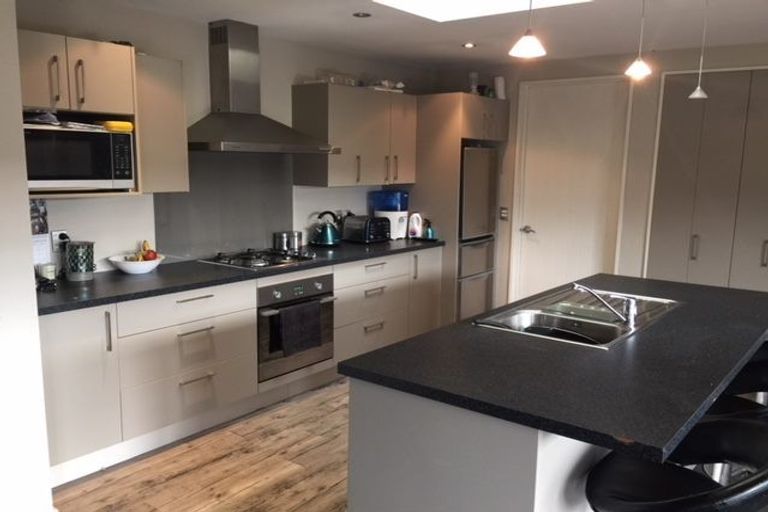 Photo of property in 28 Acacia Avenue, Rangiora, 7400