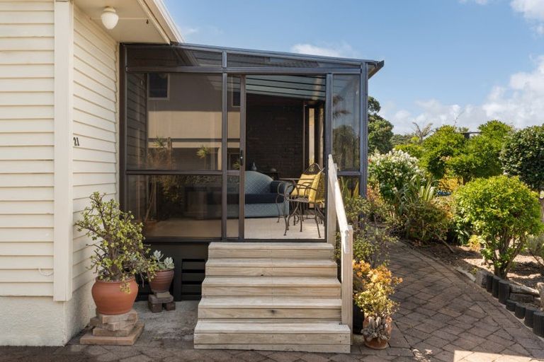 Photo of property in 21 Gordon Road, Mount Maunganui, 3116