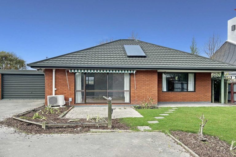 Photo of property in 4/5 Craven Street, Sockburn, Christchurch, 8042