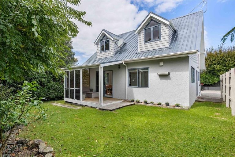 Photo of property in 114 Everitt Crescent, Whangamata, 3620
