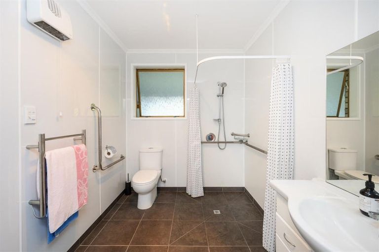 Photo of property in 6 Flower Street, Bulls, 4818