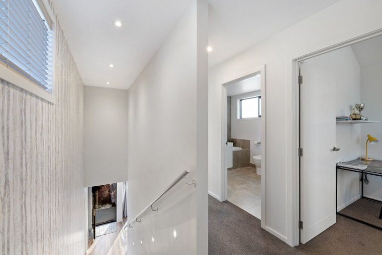 Photo of property in 6 Learning Rock Lane, Wanaka, 9305