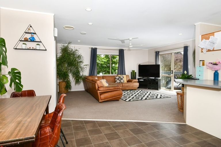 Photo of property in 27 Bethells Road, Waitakere, Auckland, 0816