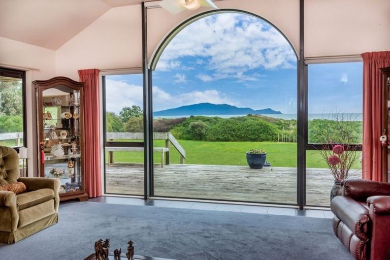 Photo of property in 276 Te Hapua Road, Te Horo, Otaki, 5581