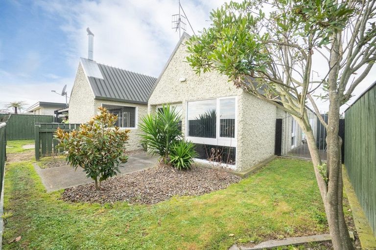 Photo of property in 111 Benmore Avenue, Cloverlea, Palmerston North, 4412