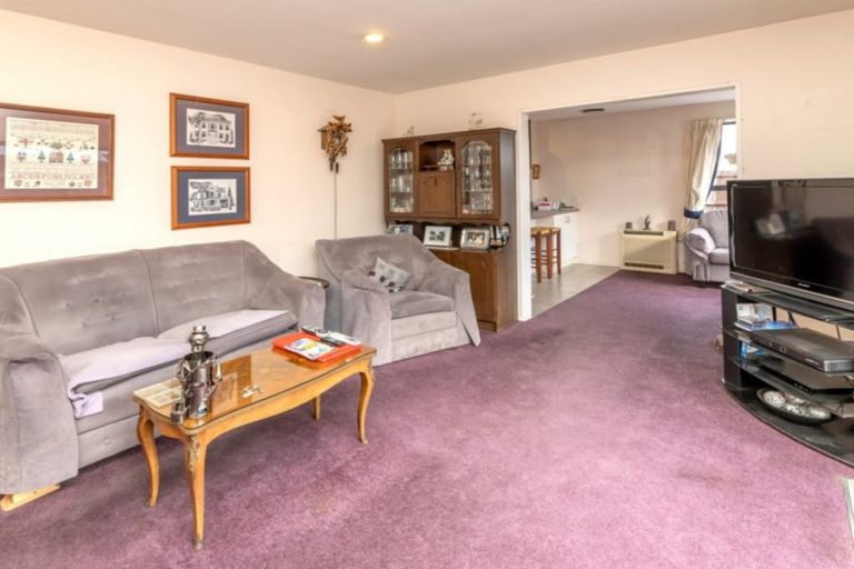 Photo of property in 2/14 Innisfree Place, Northwood, Christchurch, 8051