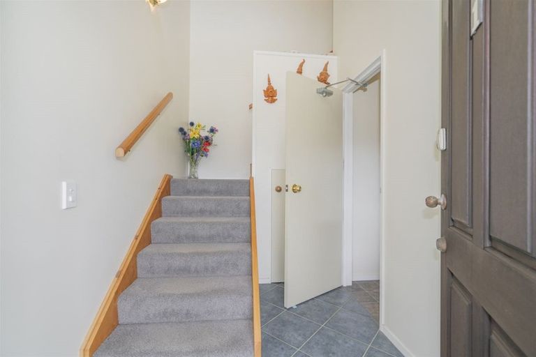 Photo of property in 1 Hardy Place, Cooks Beach, Whitianga, 3591