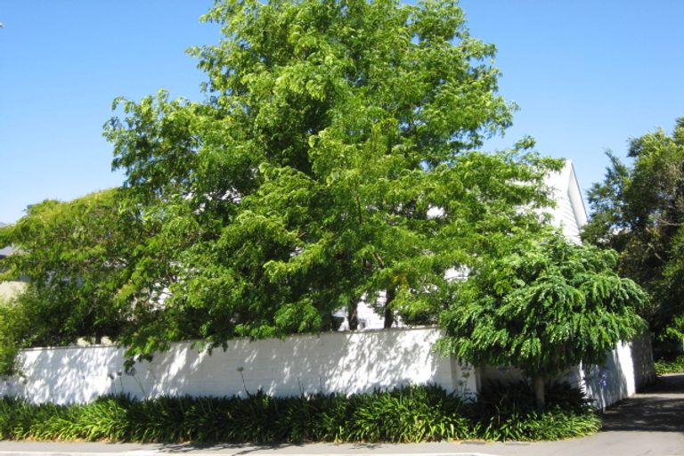 Photo of property in 2/34 Aikmans Road, Merivale, Christchurch, 8014