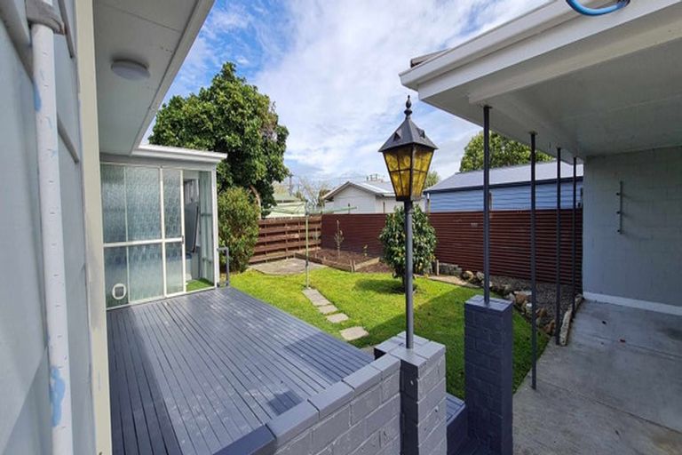Photo of property in 3 Bruce Place, Highbury, Palmerston North, 4412
