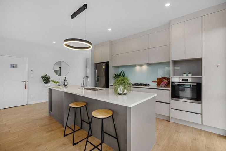 Photo of property in 3 Tararua Street, Massey, Auckland, 0614