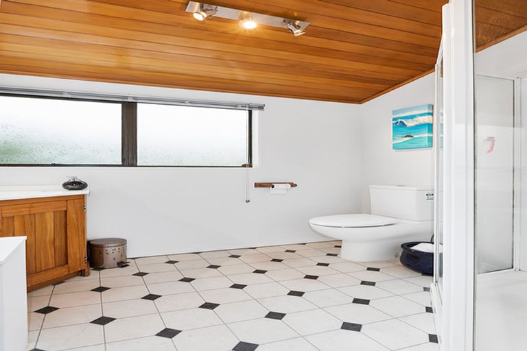 Photo of property in 90 Glenross Street, Glenross, Dunedin, 9011