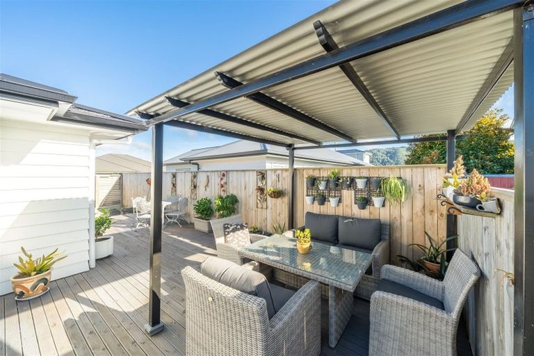 Photo of property in 11 Poulson Grove, Trentham, Upper Hutt, 5018