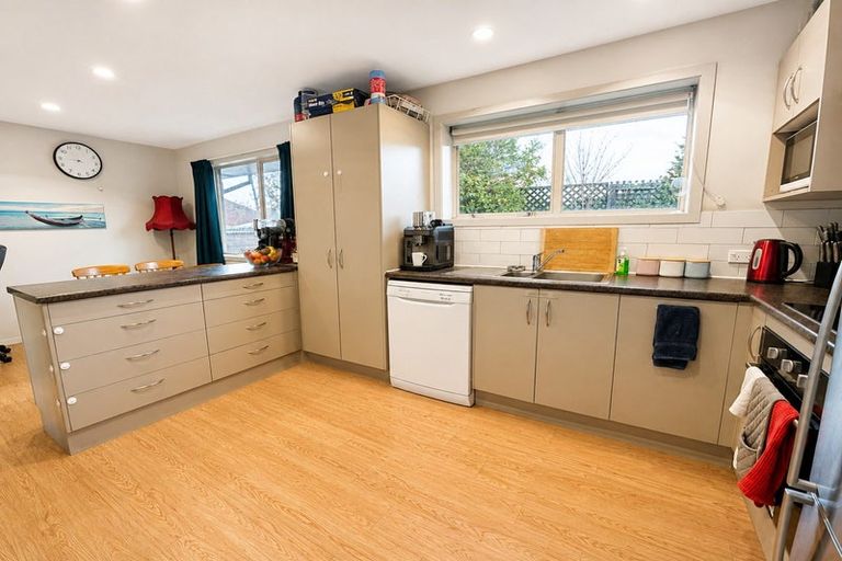 Photo of property in 39 Gibbs Drive, Woodend, 7610