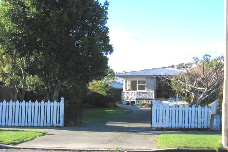 Photo of property in 35 Landsdowne Terrace, Cashmere, Christchurch, 8022