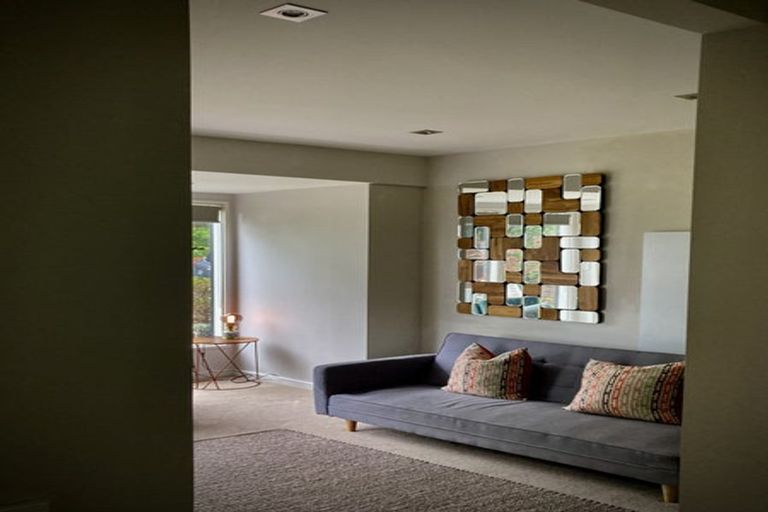 Photo of property in 11 Richmond Road, Mahina Bay, Lower Hutt, 5013