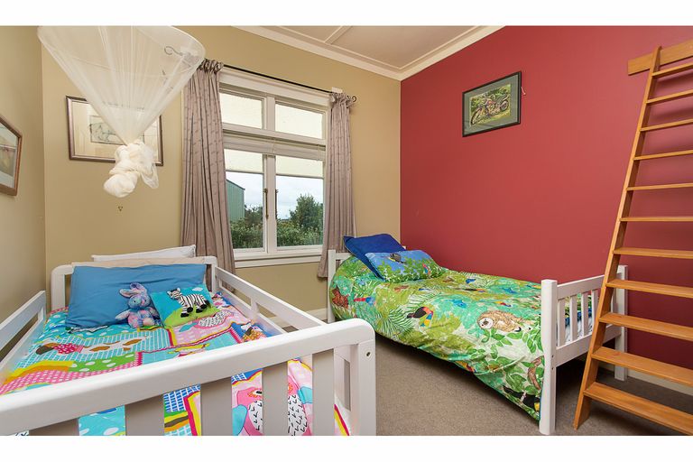 Photo of property in 77 Colombo Road, Waiuku, 2123