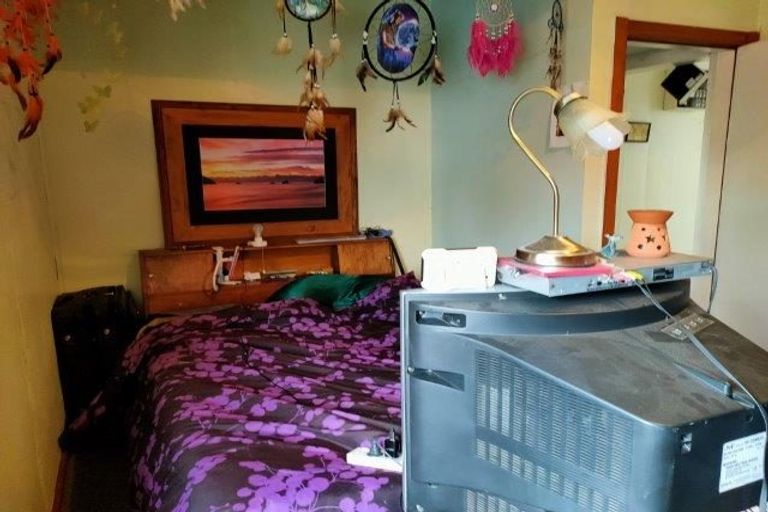 Photo of property in 4 Clifford Street, Clinton, 9534