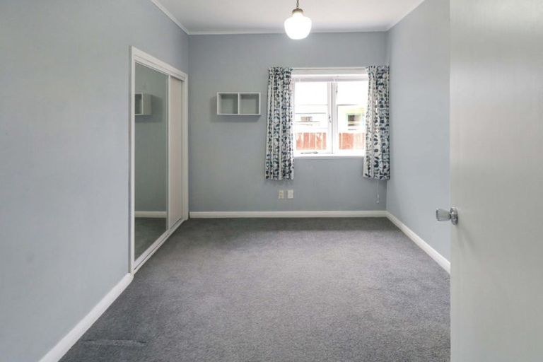 Photo of property in 16a Cressy Street, Waterloo, Lower Hutt, 5011