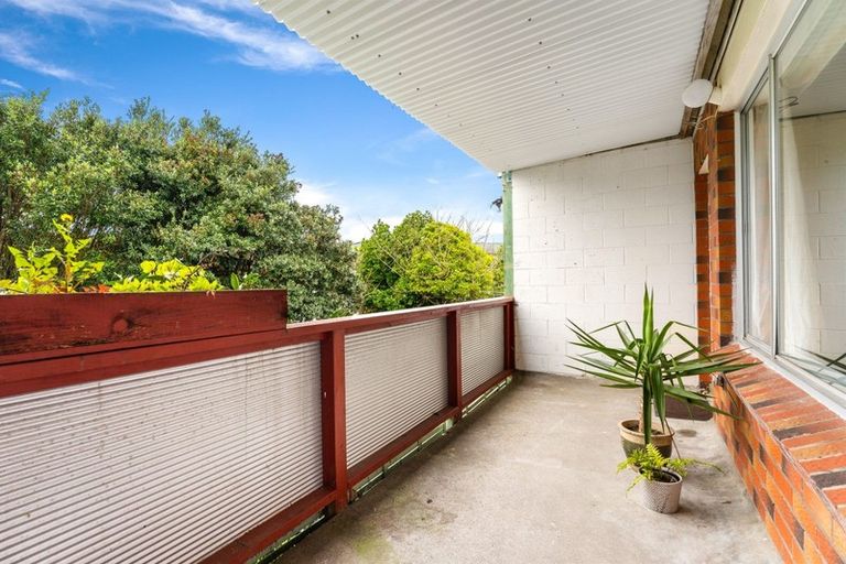 Photo of property in 1/153 Main Road, Tawa, Wellington, 5028