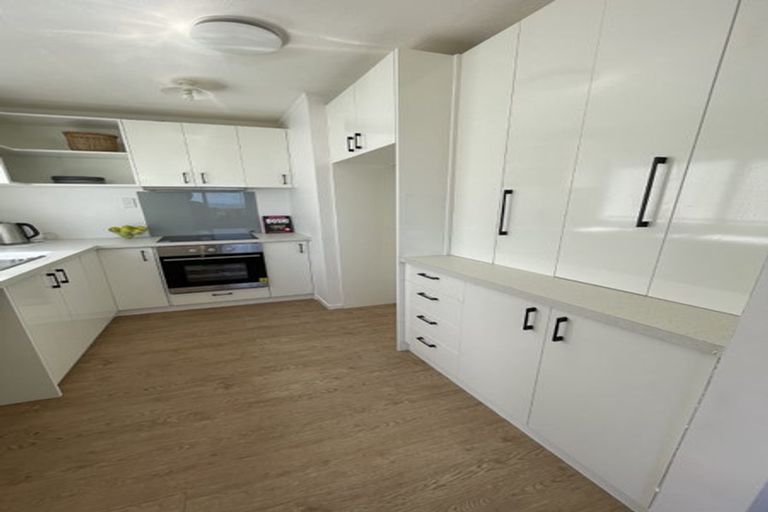 Photo of property in 16b Jasmine Grove, Maungaraki, Lower Hutt, 5010