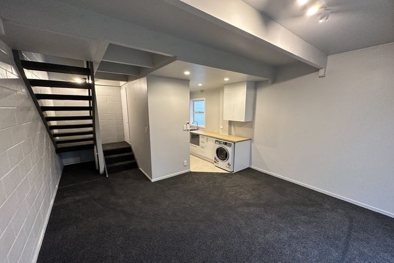 Photo of property in Sherwood Mews, 28y Bidwill Street, Mount Cook, Wellington, 6021