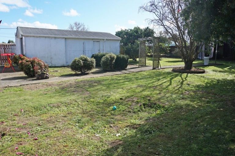 Photo of property in 52 Trafalgar Street, Levin, 5510