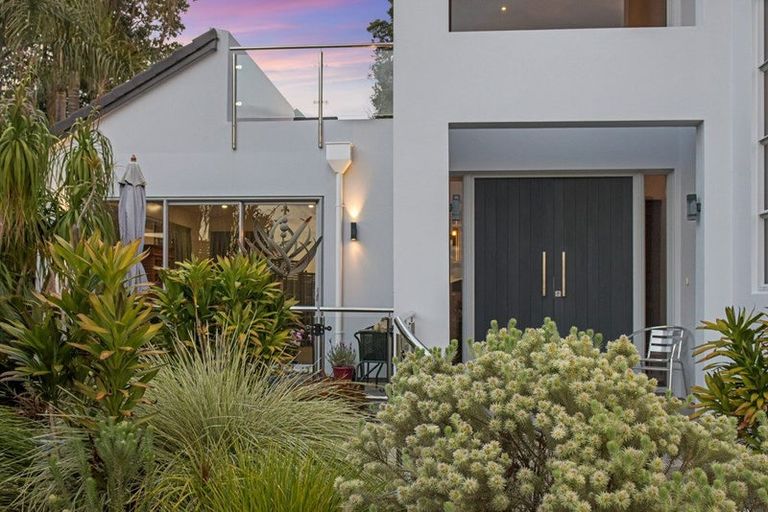 Photo of property in 24 Riddington Rise, Ohauiti, Tauranga, 3112