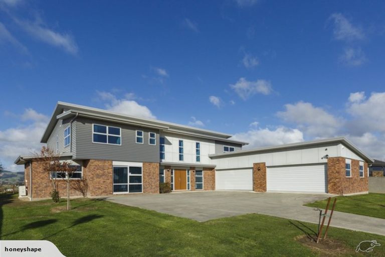 Photo of property in 36 Rodeo Drive, Kelvin Grove, Palmerston North, 4414