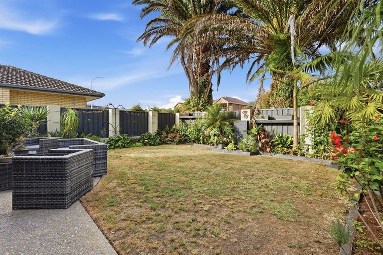 Photo of property in 110 Reynolds Road, Pukekohe, 2120