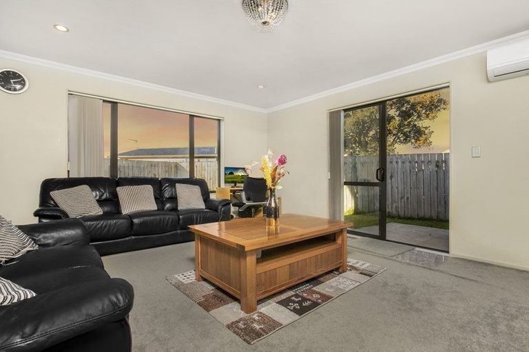 Photo of property in 5a Tiari Place, Mangere East, Auckland, 2024