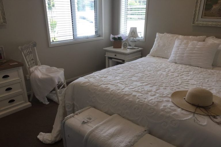 Photo of property in 29 Applemoors Way, Riverhead, 0820