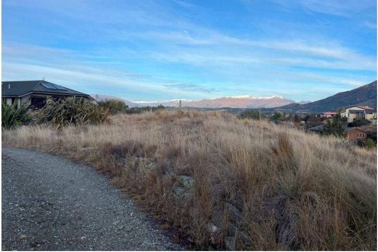 Photo of property in 16 Muir Road, Lake Hawea, 9382