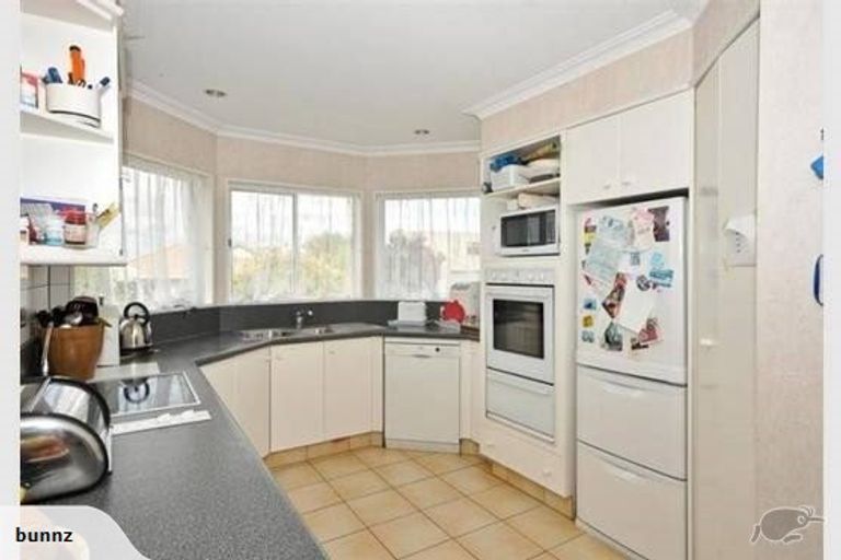 Photo of property in 2 Munro Place, Flagstaff, Hamilton, 3210