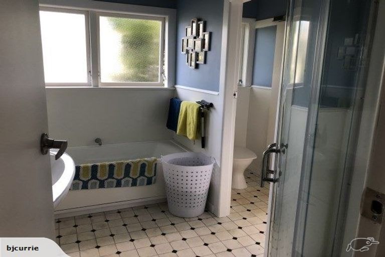 Photo of property in 16 Aspiring Avenue, Milson, Palmerston North, 4414